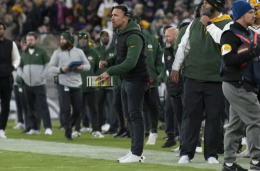 “Packer Peril: Defensive Woes Threaten Playoffs as Team Grapples with Inconsistency and Veteran Leadership Void”