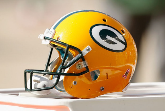 “Bogie: The Ultimate Packers Fan in Hall of Fame Spotlight”