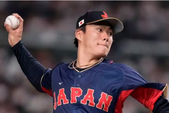 “Red Sox Shocker! Explosive Meeting with Japanese Ace Sparks $300 Million Mega-Deal Buzz! Is Yamamoto Boston’s Game-Changer?”