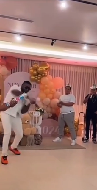 “Big Papi’s Explosive Swing for Baby’s Gender Reveal Goes Hilariously Wrong – You Won’t Believe How It Ends!”