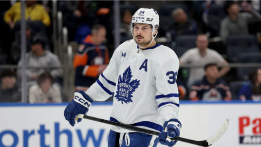 “SHOCKING! Maple Leafs’ Matthews Breaks Records AGAIN – You Won’t Believe His Goal-Scoring Feat! 😱🚨 #NHL #MapleLeafs”