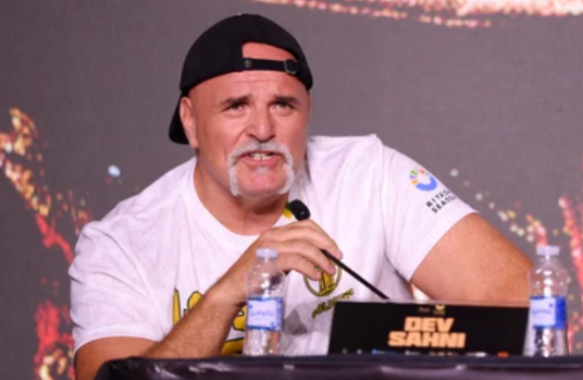 “John Fury Urges Tyson to Adapt Style for Usyk Bout on February 17”