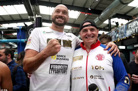 Egis Klimas states Fury has dodged Usyk approximately five times, according to his recollection.