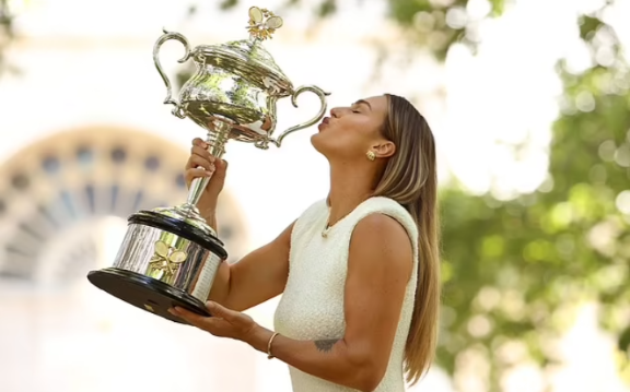 “Aryna Sabalenka Triumphs in Australian Open Celebration”KO