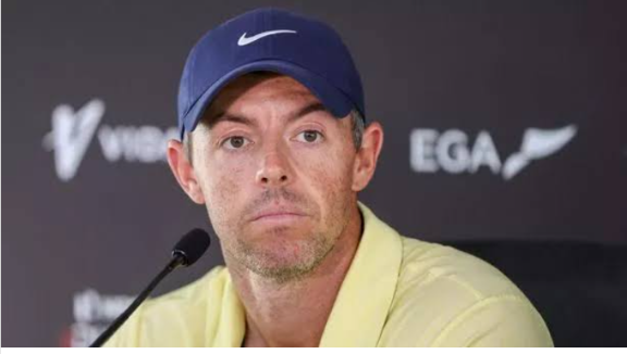“McIlroy Quits PGA Tour Group Chat Amidst Spieth Dispute Over LIV Golf Deal”
