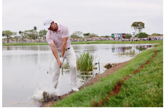Rory McIlroy suffer a triple-bogey water disaster at ‘The Bear Trap’