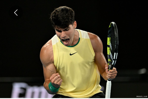 “Alcaraz Triumphs in Thrilling Netflix Slam Victory Over Nadal”