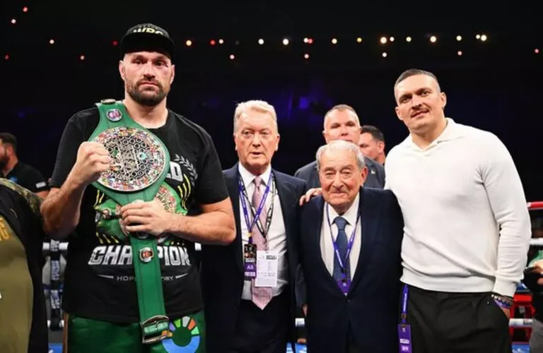 Tyson Fury BLANKS Oleksandr Usyk in face off snub as row breaks out over ring