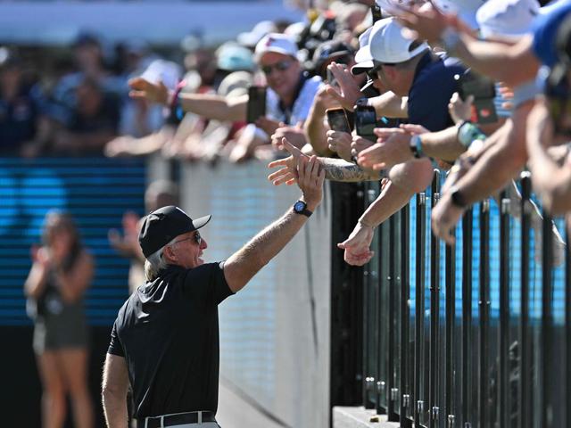 “Greg Norman’s LIV Golf Takes Adelaide by Storm: Fans Declare Victory!”