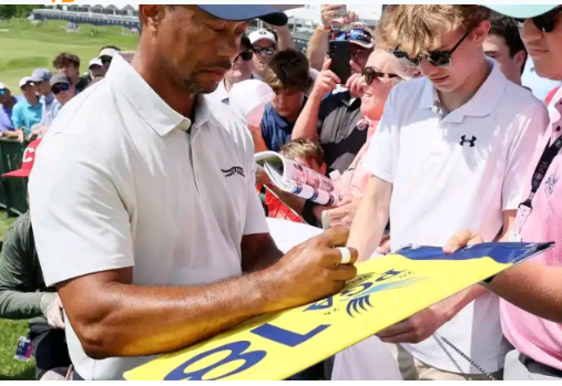 Tiger Woods connect with Fans in Valhalla