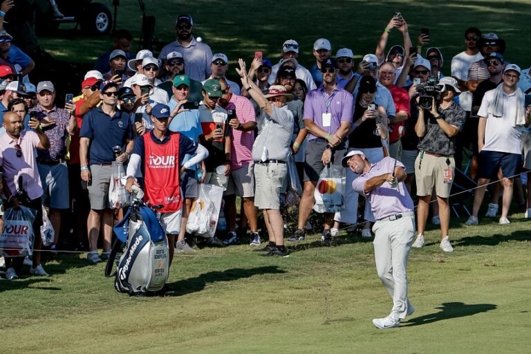 Scottie Scheffler in pole for FedExCup title at Tour Championship