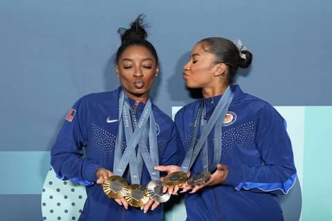 “Jordan Chiles Drops Bombshell: Olympic Star’s Shocking Move Left Simone Biles Stunned!”