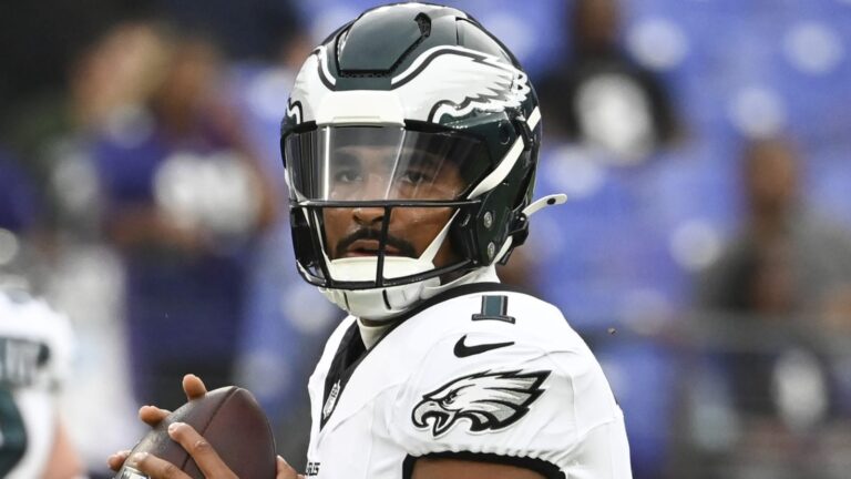 “Jalen Hurts Takes Control: Inside the Shocking Offseason Drama That Could Shake the Eagles’ Future!”