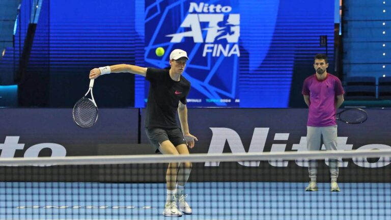 “ATP Finals Showdown: Sinner and Medvedev Set for Epic Clash!”