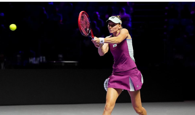 Wielki hit w WTA Finals: Rybakina – Zheng. Jedna będzie pod ścianą [WYNIK, NA ŻYWO]