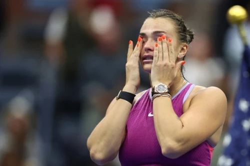 Zacięty bój w finale. Sabalenka płakała ze śmiechu. A na koniec jej zespół przegrał