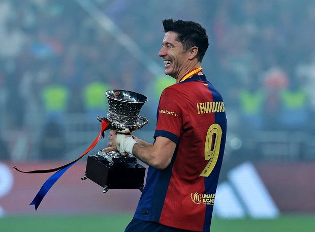 Piszą o transferze Lewandowskiego. “Postawili wszystko na jedną kartę”