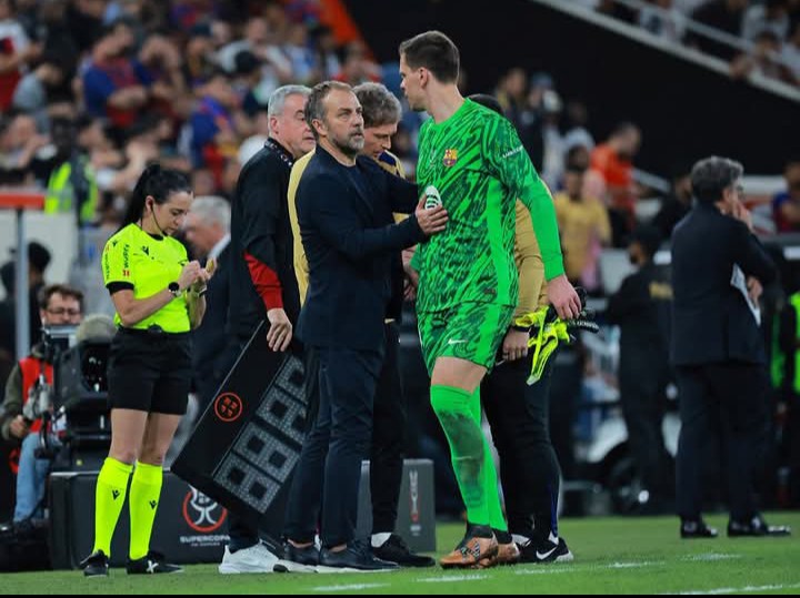 “Ter Stegen nie zniesie Szczęsnego w Barcelonie. Tego możemy być pewni”