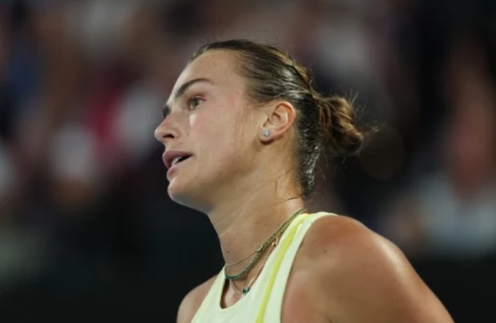 Aryna Sabalenka wyeliminowana z turnieju w Dosze. Spotkało ją to, co Świątek w Melbourne