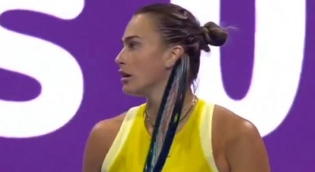 Tego nikt się nie spodziewał. Sabalenka i jej rywalka nagle przestały grać