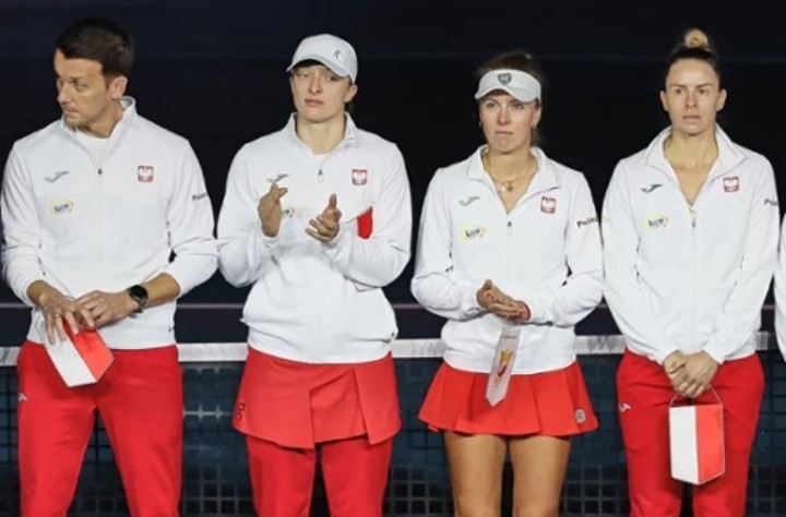 Kontuzja Fręch. Nagłe wycofanie z Charleston, jest komunikat WTA. Zła wiadomość przed kadrą
