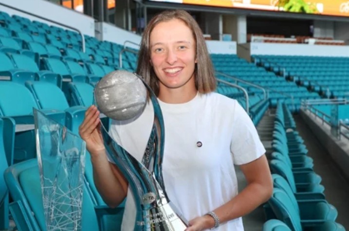 4 kwietnia okazał się przełomowy dla Igi Świątek. Tak Polka została liderką rankingu WTA