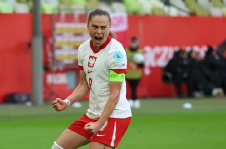 Wpadka przed przerwą i festiwal goli w drugiej połowie. Polska deklasuje w Gdańsku. Dublet Ewy Pajor