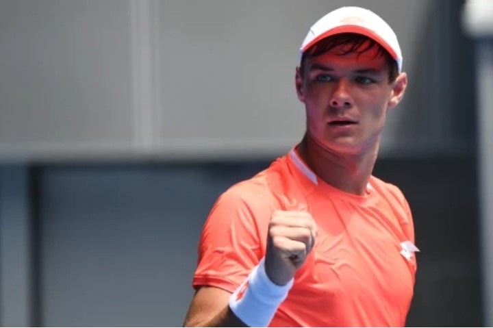 Wielki sukces Polaka, pokonał triumfatora turnieju ATP. Zagra o największy finał w karierze