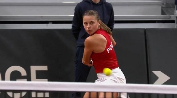 Chwalińska miała pięć piłek setowych. Niebywałe, co stało się w BJK Cup